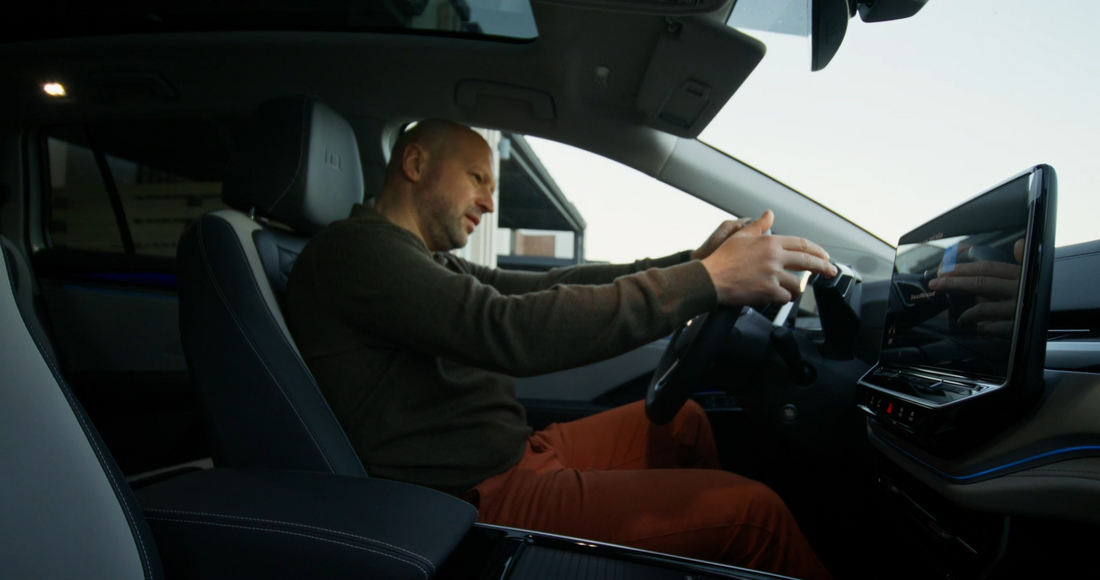 Upgrading Your Vehicle Display Without Overcomplicating the Cabin
